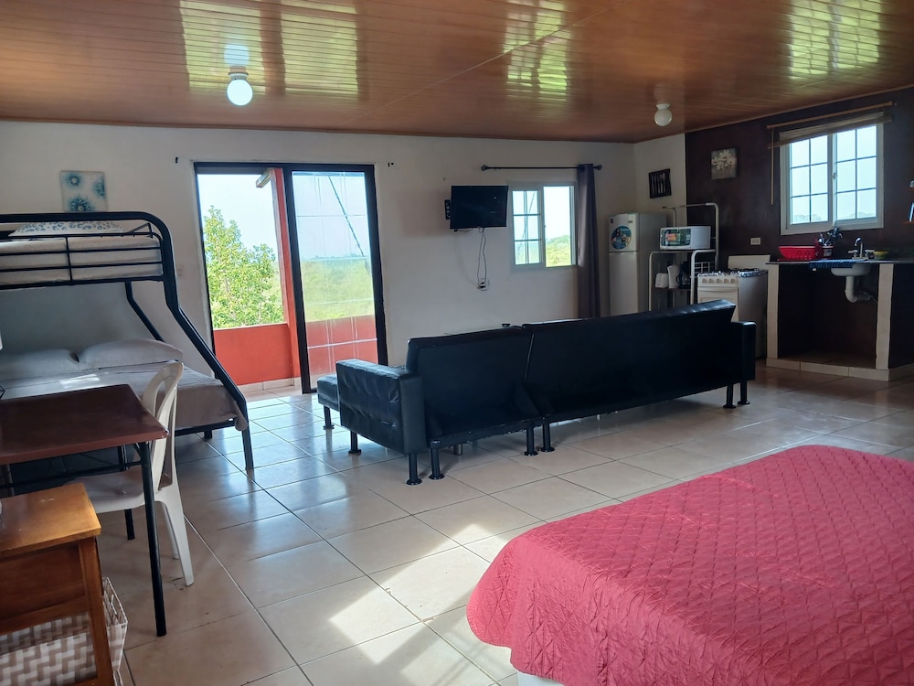 Family Studio, Balcony, Mountain View photo 1