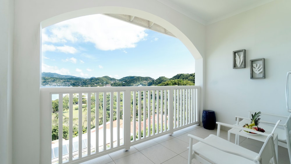 Studio Suite, 1 King Bed, Balcony, Sea View (cinnamon)