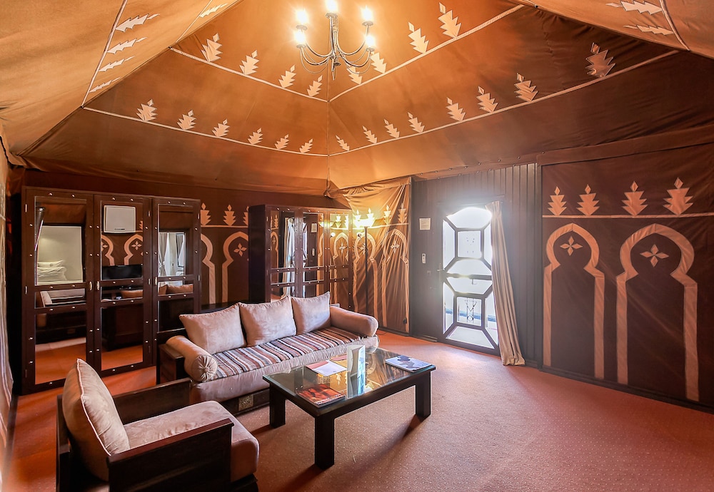 Luxury Suite, 1 King Bed, Terrace