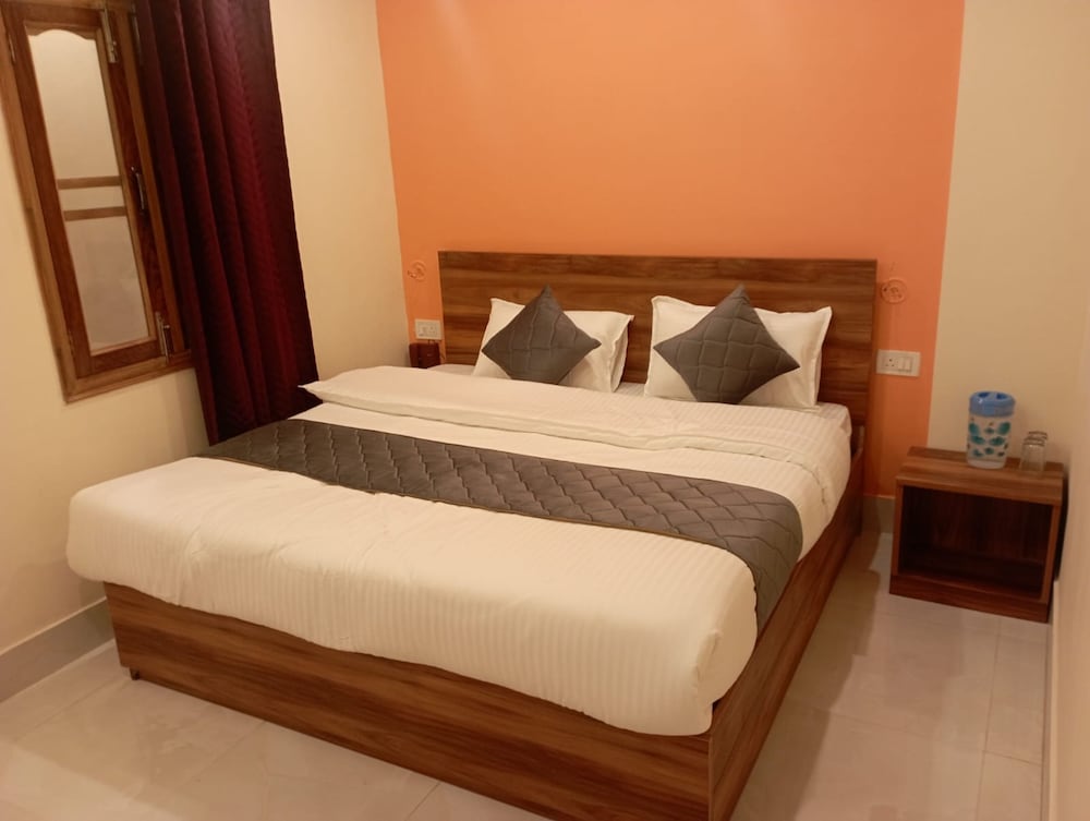 Deluxe Double Room - Photo 20