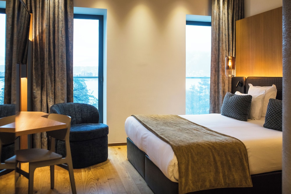 Superior Double or Twin Room, Lake View - Photo 6