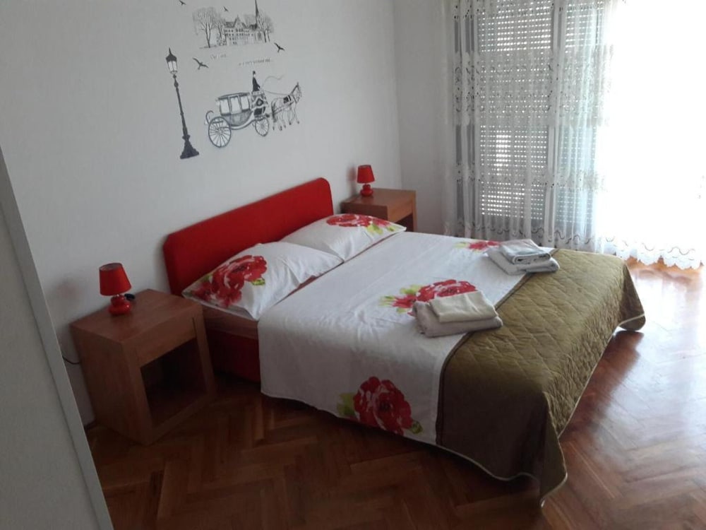 Apartment (Two Bedroom Apartment) photo 2