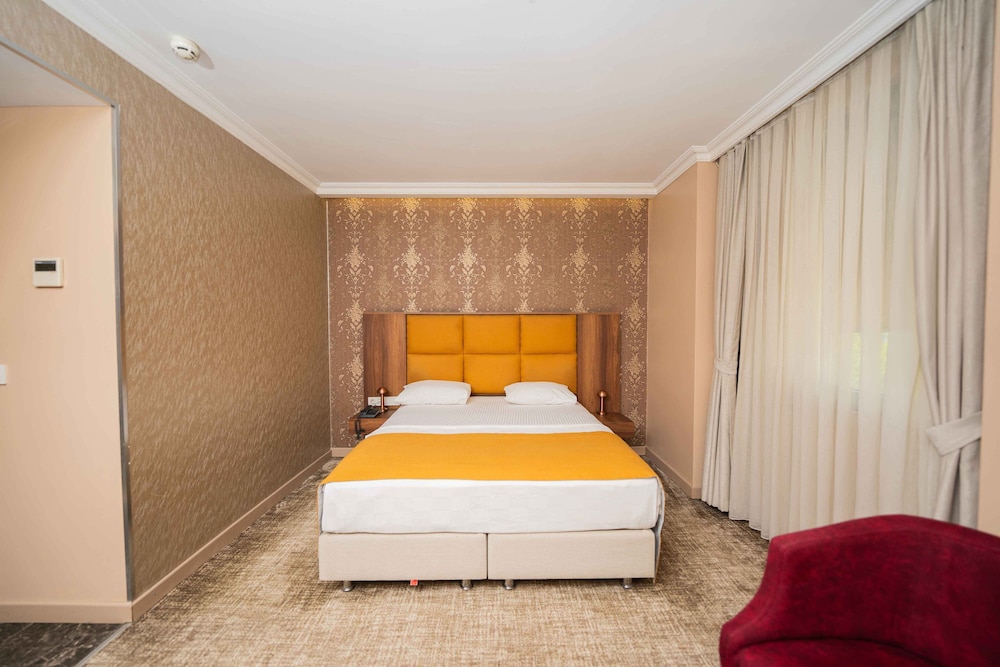 Economy Double Room photo 3