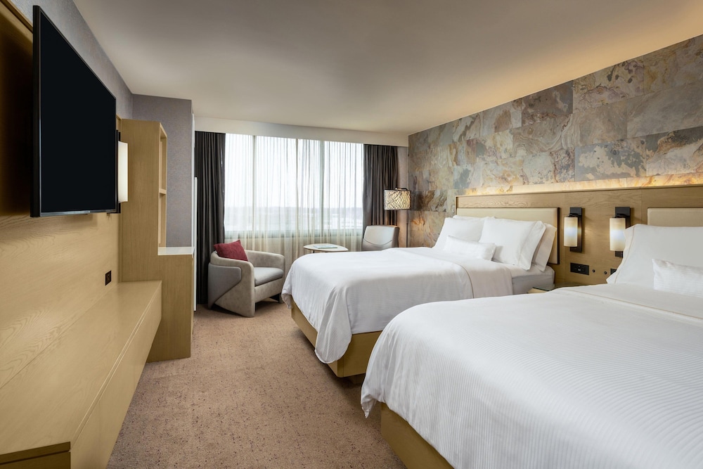 Room, 2 Queen Beds - Photo 1