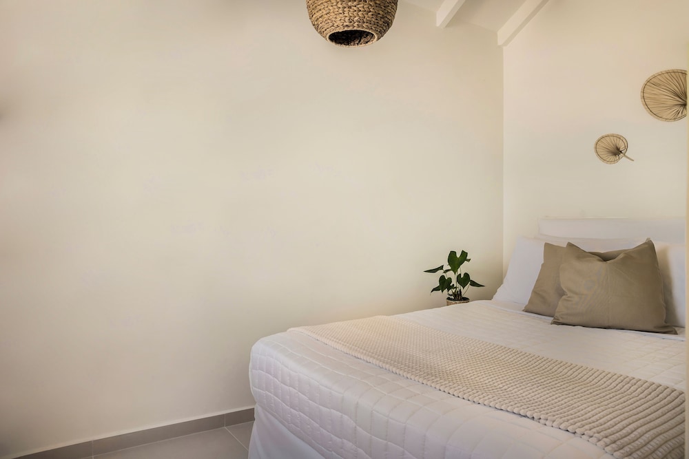 Panoramic Split Level Two-Bedroom Villa with Sea view photo 3