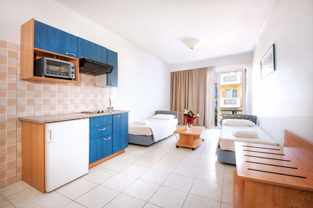 Family Apartment, 1 Bedroom - Photo 4
