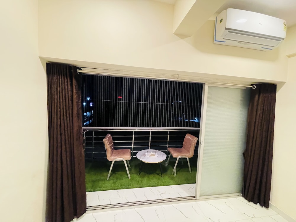 Double Room, City View photo 3