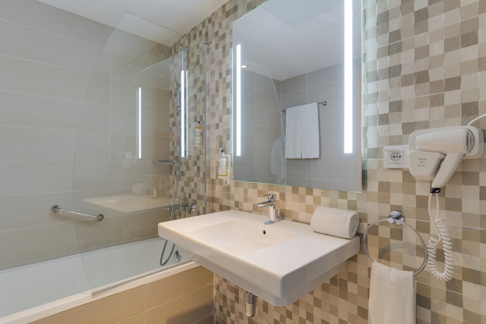 Premium Suite, 2 Bedrooms (Family) - Photo 3