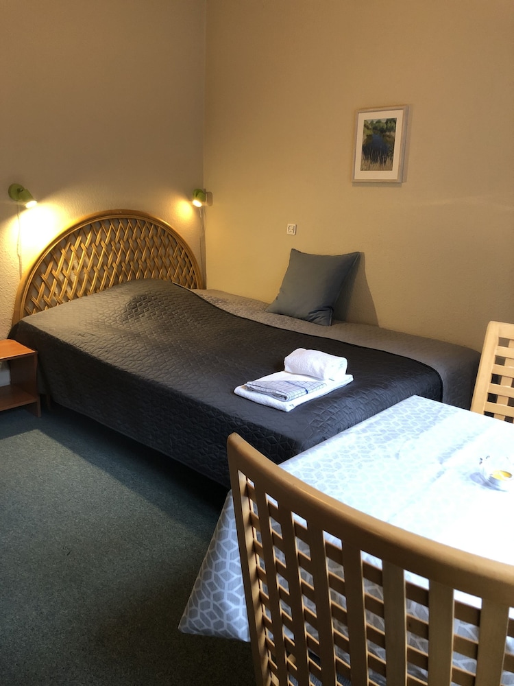 Single Room photo 2