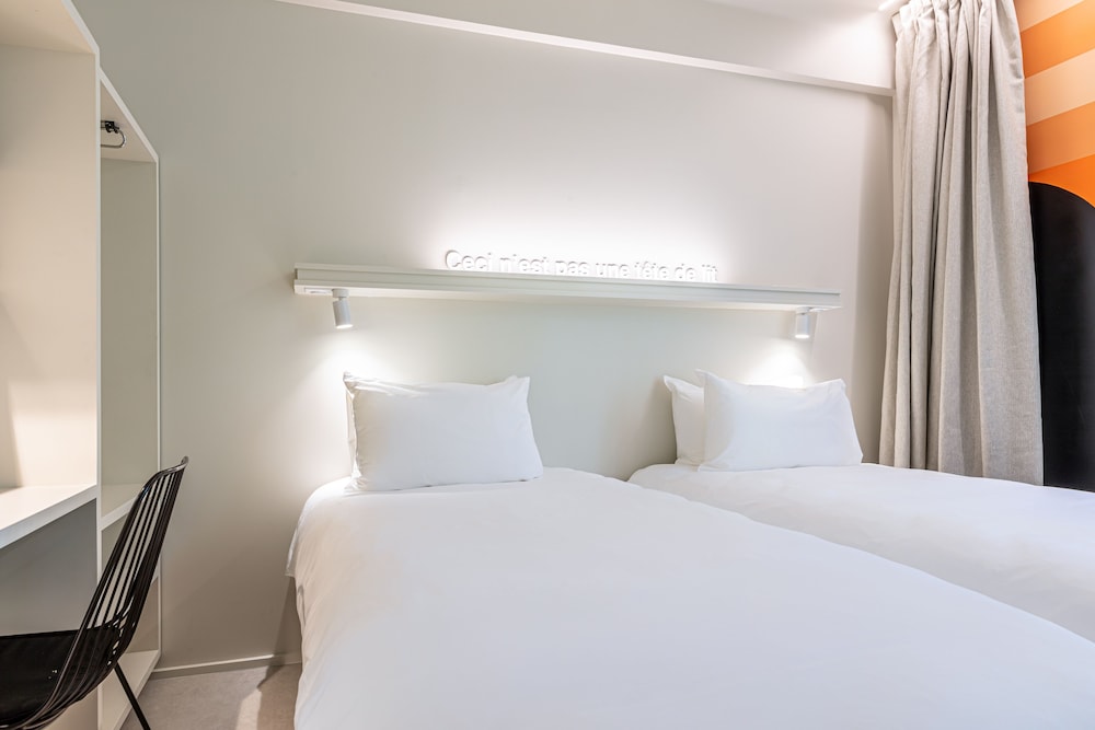 Available room