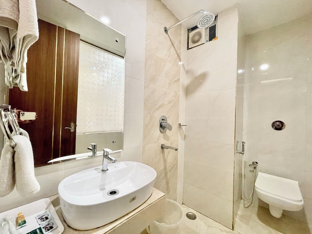 Superior Triple Room photo 2
