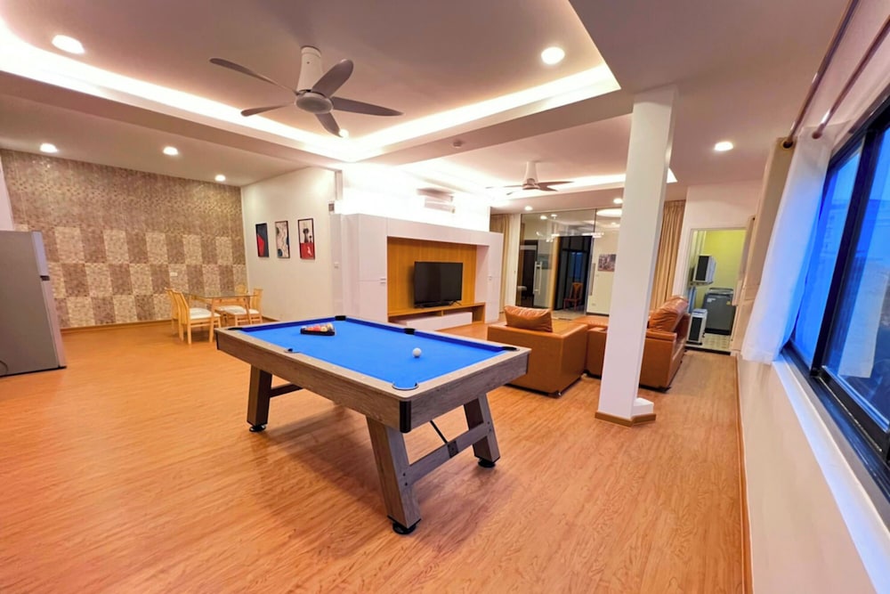 Family Penthouse - Photo 3