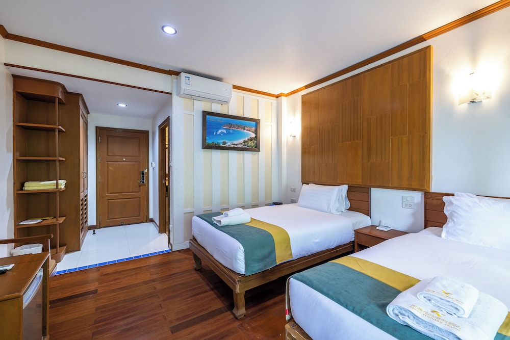 Standard Twin Room - Photo 3