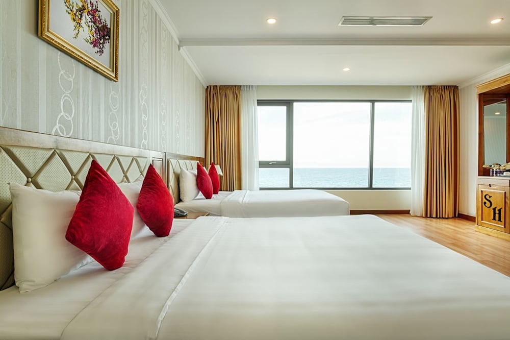 Family Room, Non Smoking, Ocean View photo 3