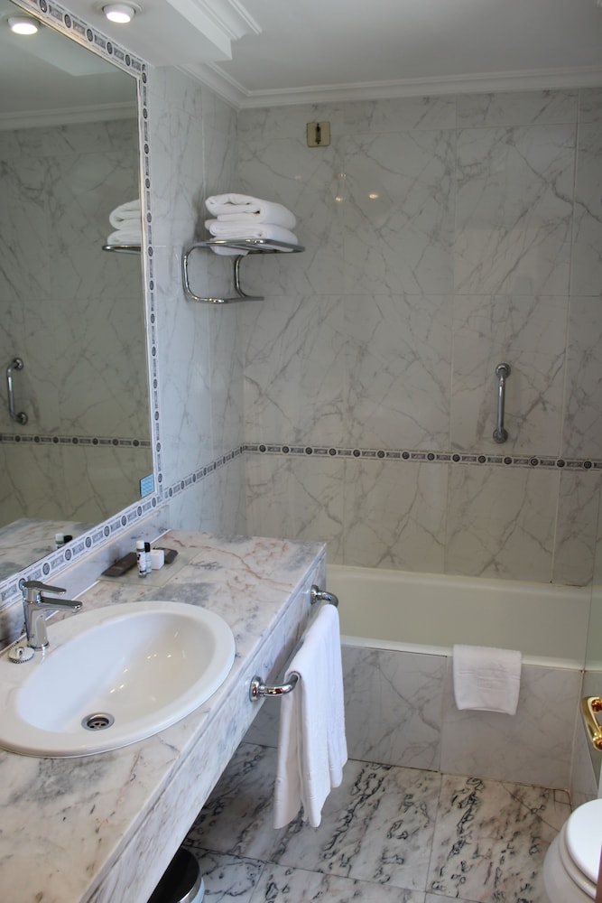 Deluxe Double Room - Photo 4
