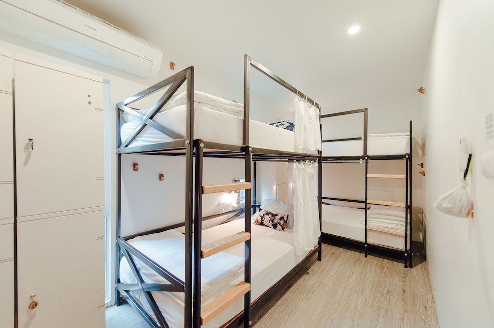 Bed in 6-Bed Dormitory (mixed)
