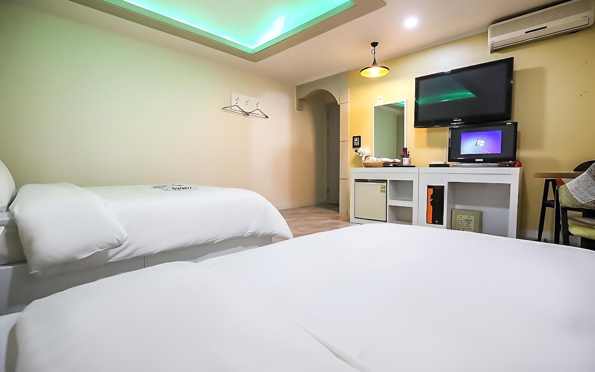 Room (Suite room (twin))
