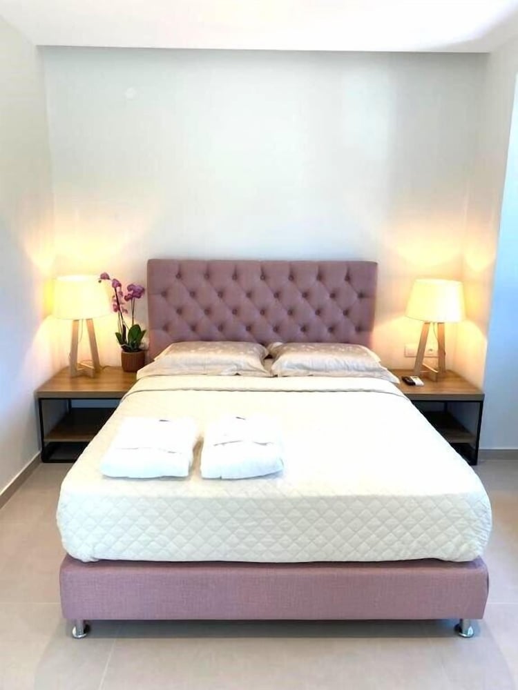 Luxury Studio, Partial Sea View