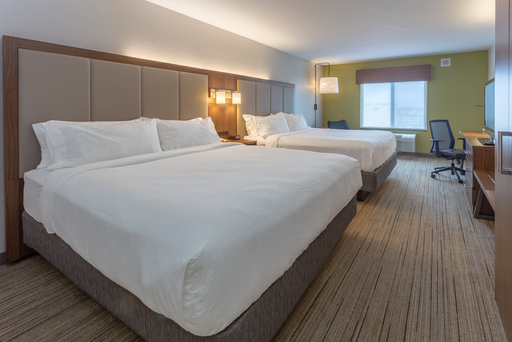 Standard Room, Multiple Beds, Accessible (Hearing) photo 1