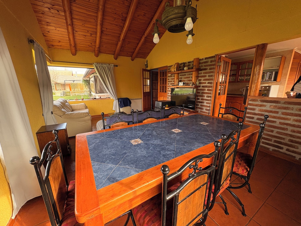 Superior Cabin, 3 Bedrooms, Lake View photo 1