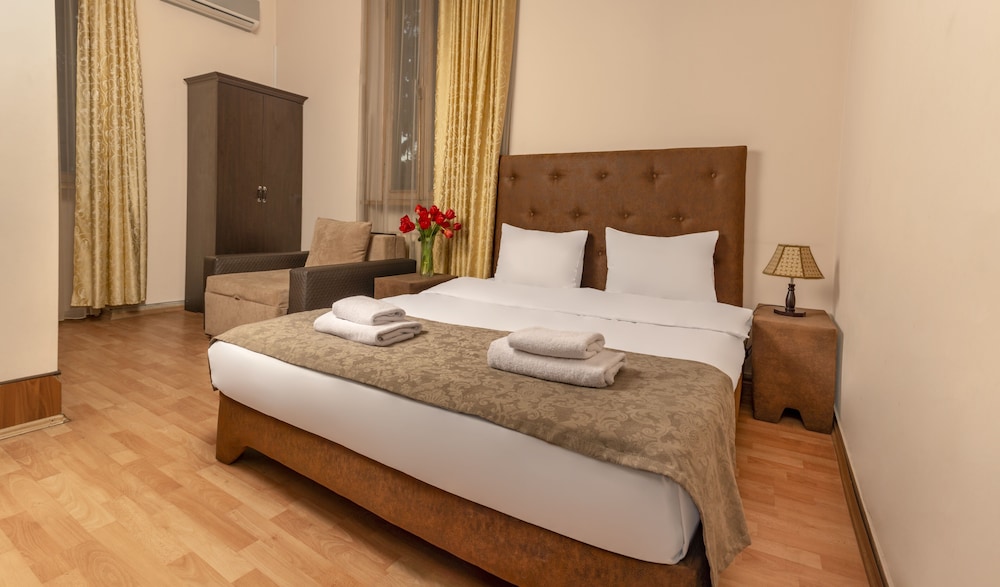 Classic Double Room