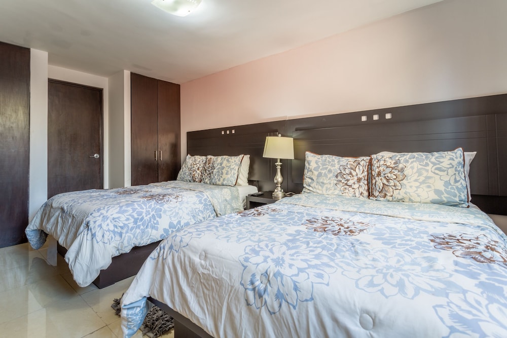 Grand Suite, 1 Bedroom photo 2