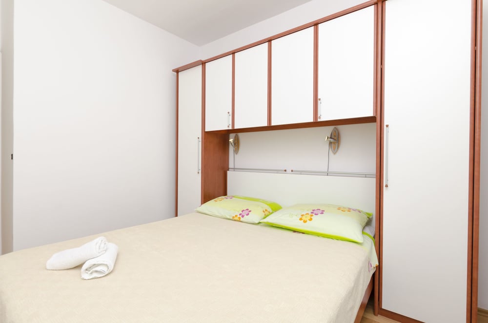 Apartment (A1)