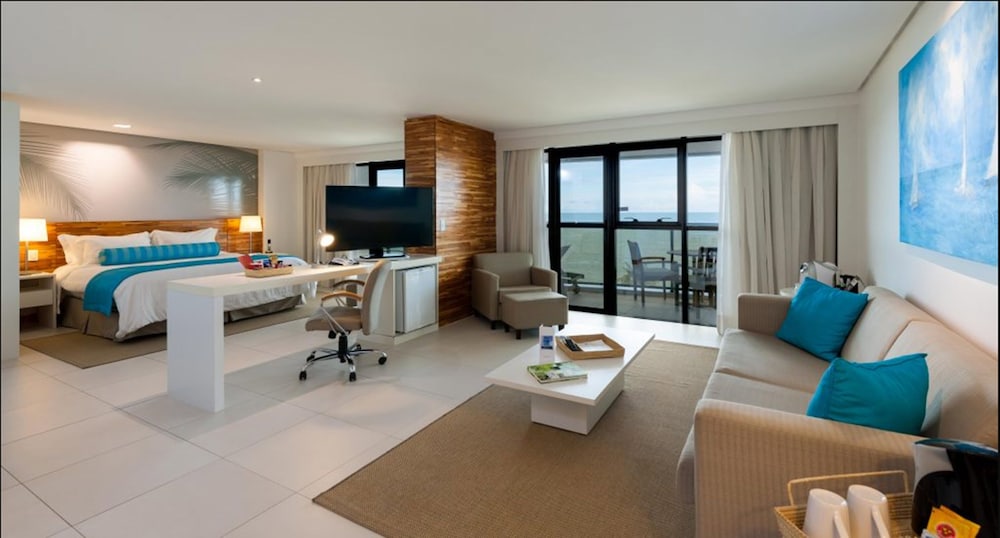 Suite, 1 King Bed, Non Smoking, Balcony (Living Room)