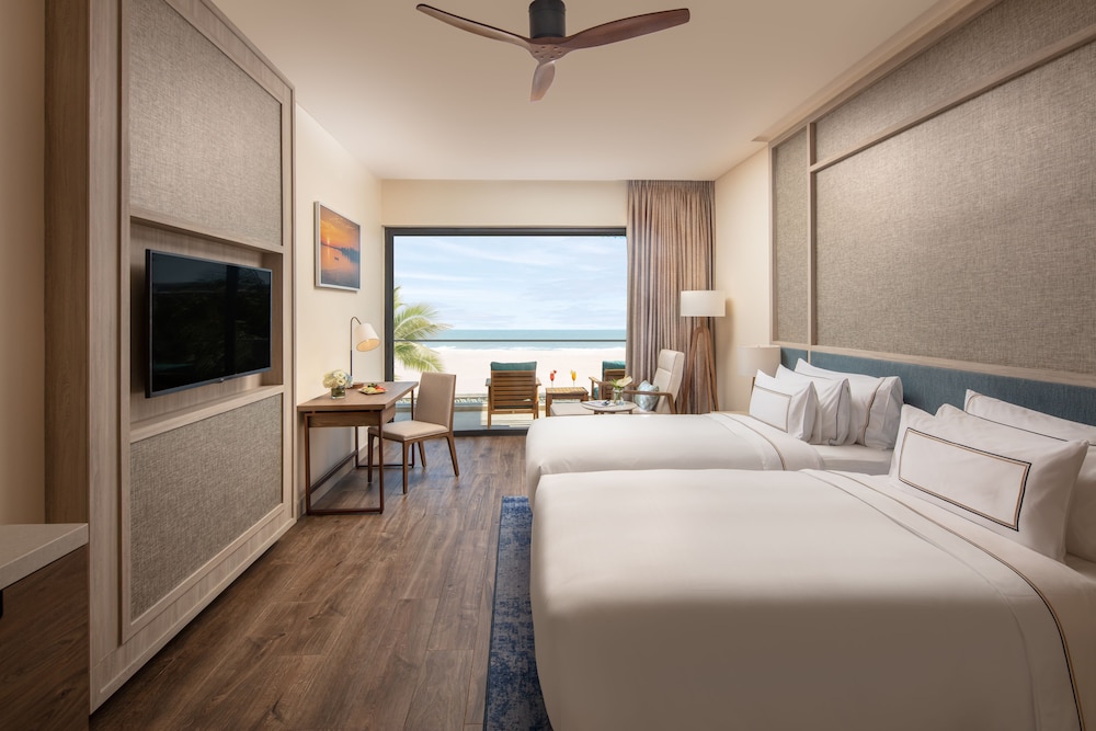 The Level 2-Bedroom Oceanfront Pool Villa - Photo 8