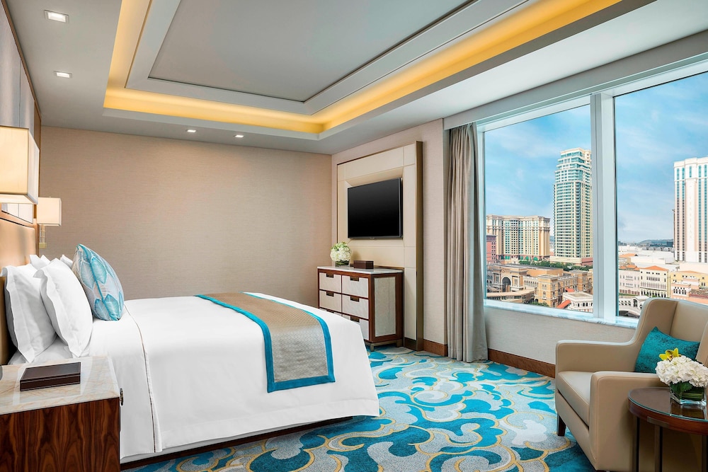 Suite, 1 Bedroom, Corner photo 1