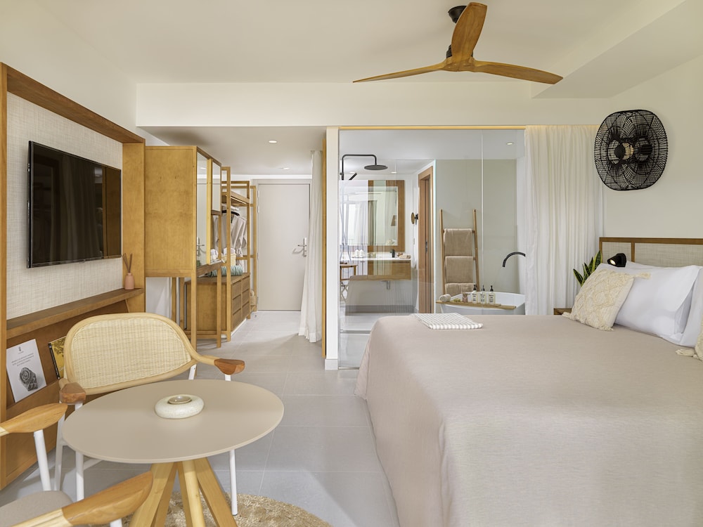 Premium Room, Oceanfront (The Reserve) photo 3