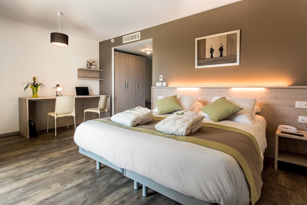 Superior Double or Twin Room, Accessible photo 2
