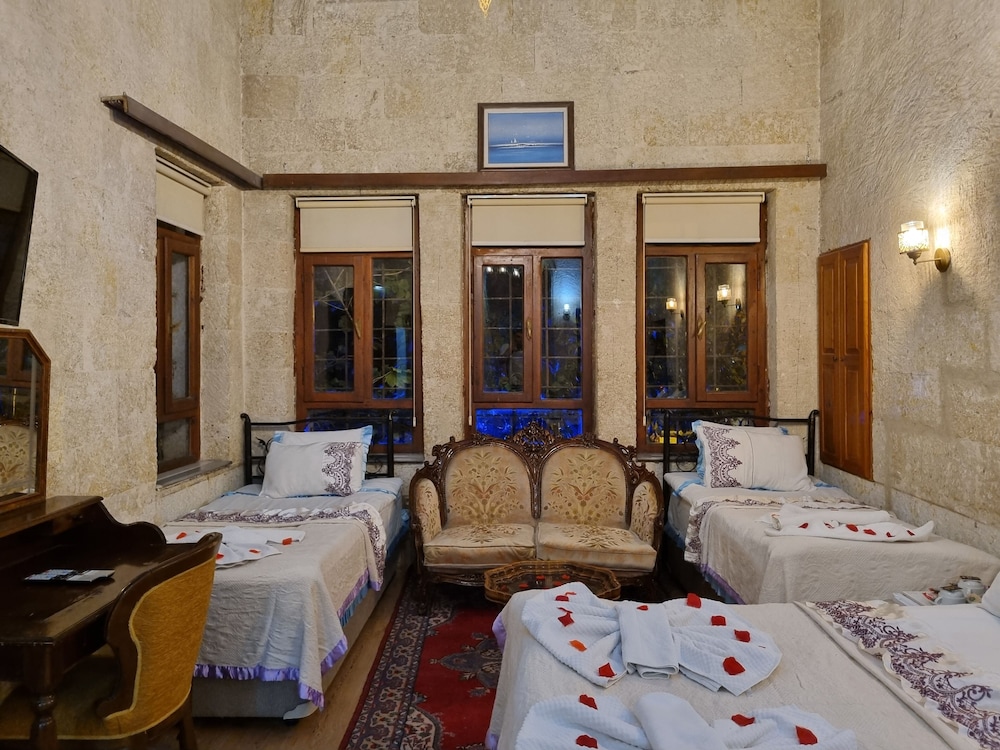 Family Quadruple Room, Accessible (Hezenli Oda)