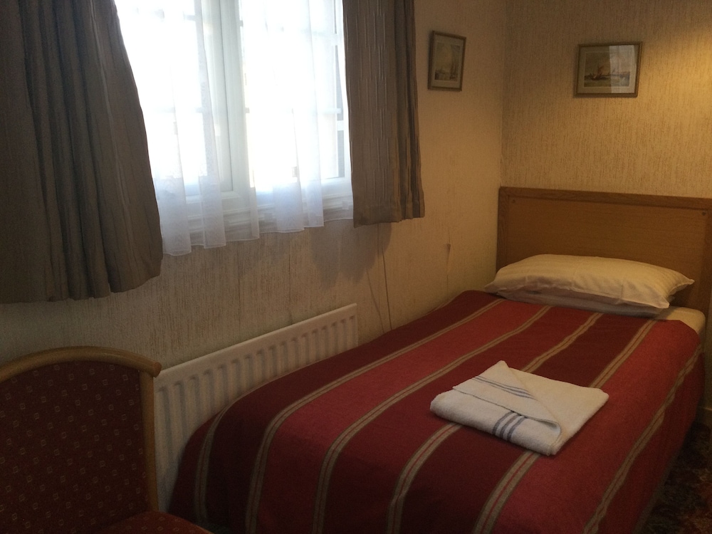 Rear Facing Standard Single Room photo 2