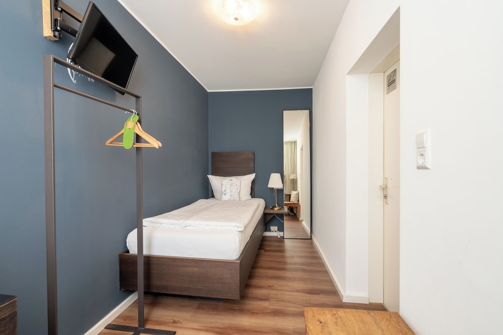 Single Room, Shared Bathroom