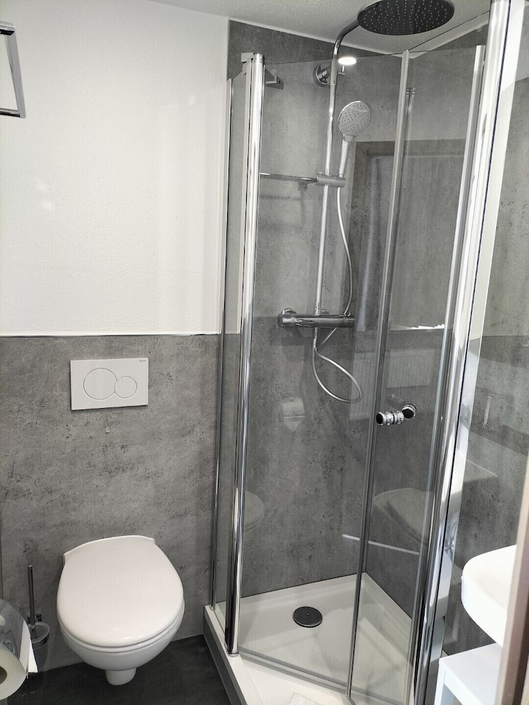 Double Room - Photo 7