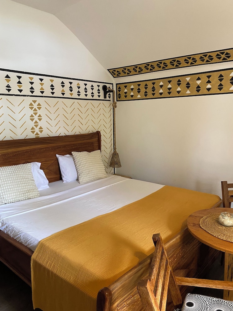 Deluxe Twin Room, Partial Ocean View photo 2