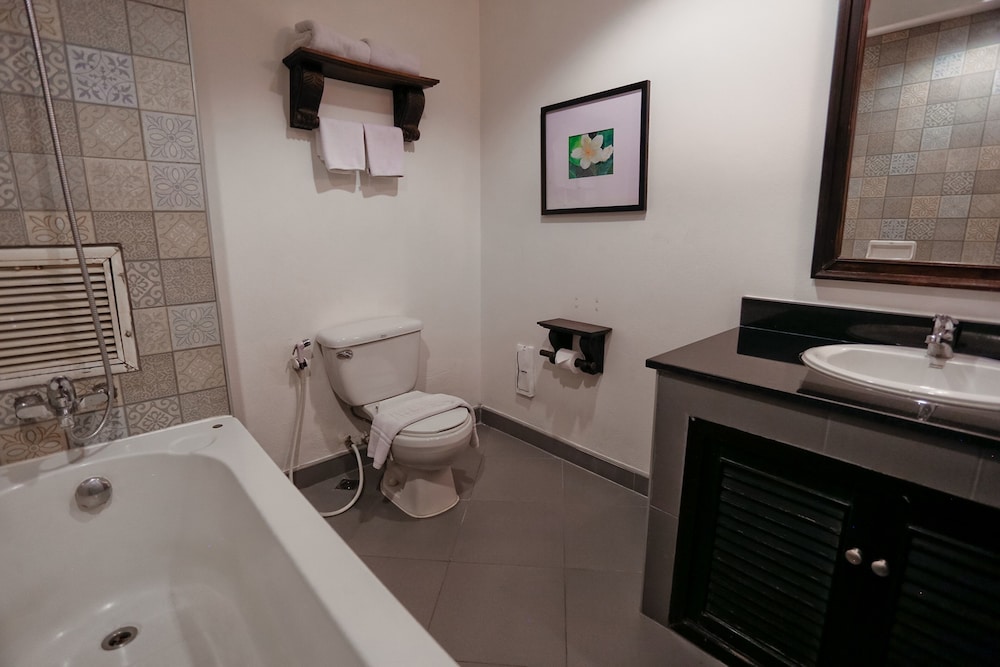 Deluxe Twin Room - Photo 2