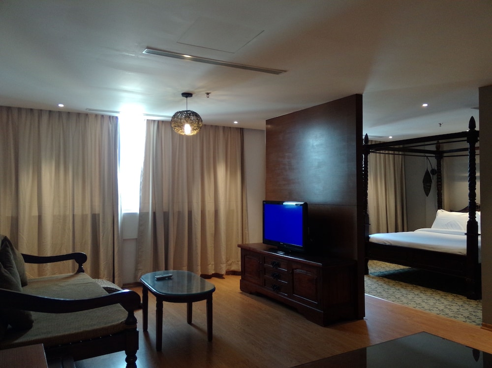 Studio Suite photo 3