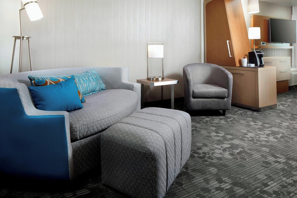Suite, Multiple Beds photo 2
