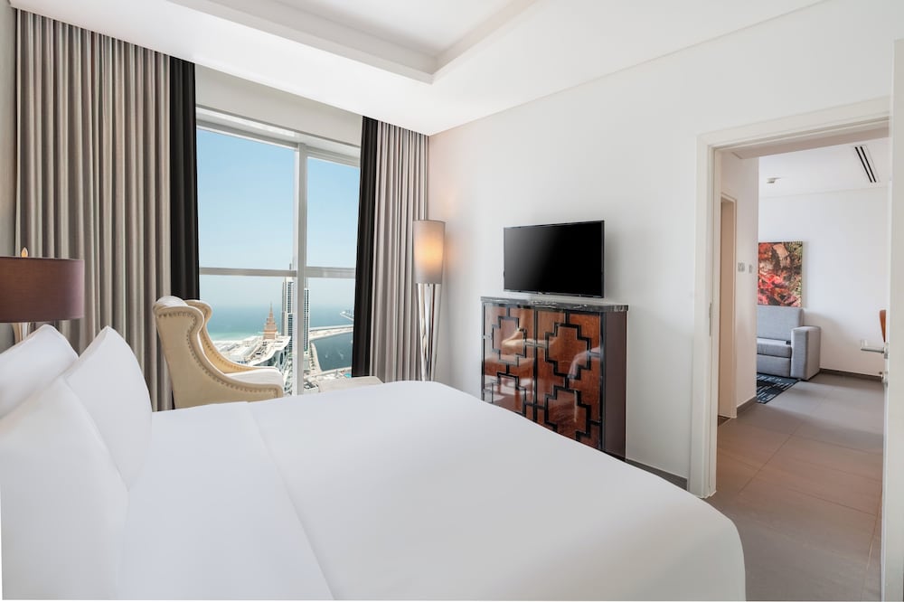 One Bedroom Suite with Soluna Beach Access photo 3