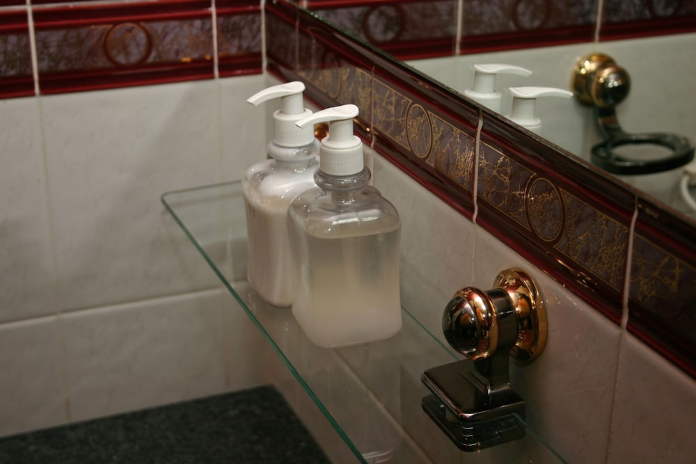 Honeymoon Suite photo 3