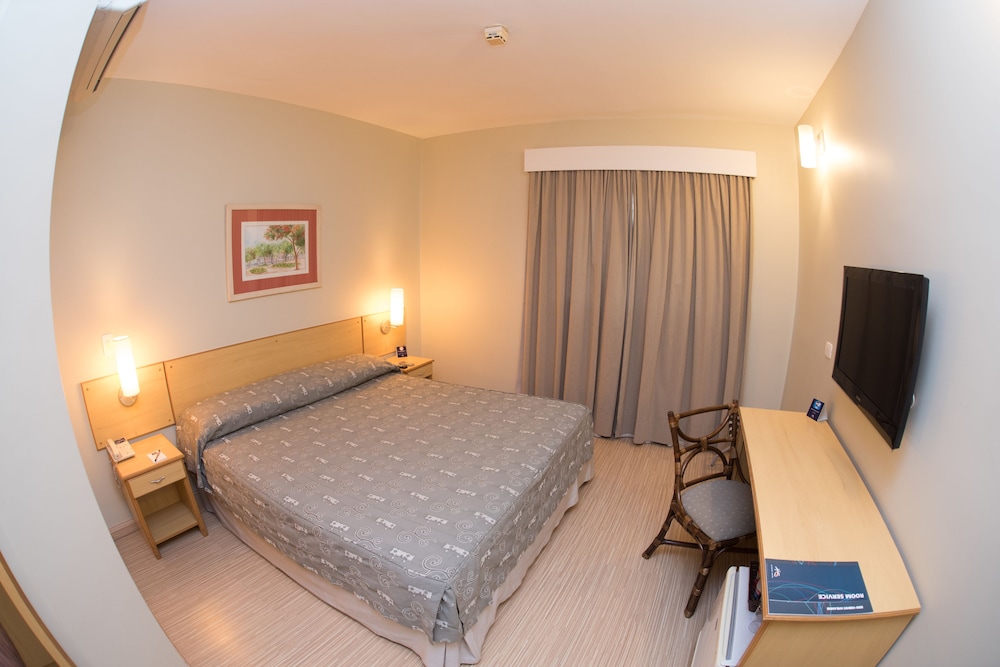Double Room, 1 Queen Bed photo 1