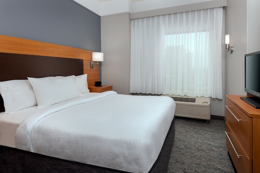 Suite, 2 Bedrooms (Hearing Accessible) photo 2