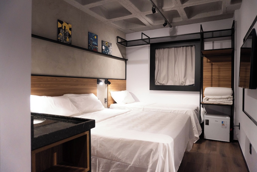 Apartment, Multiple Beds