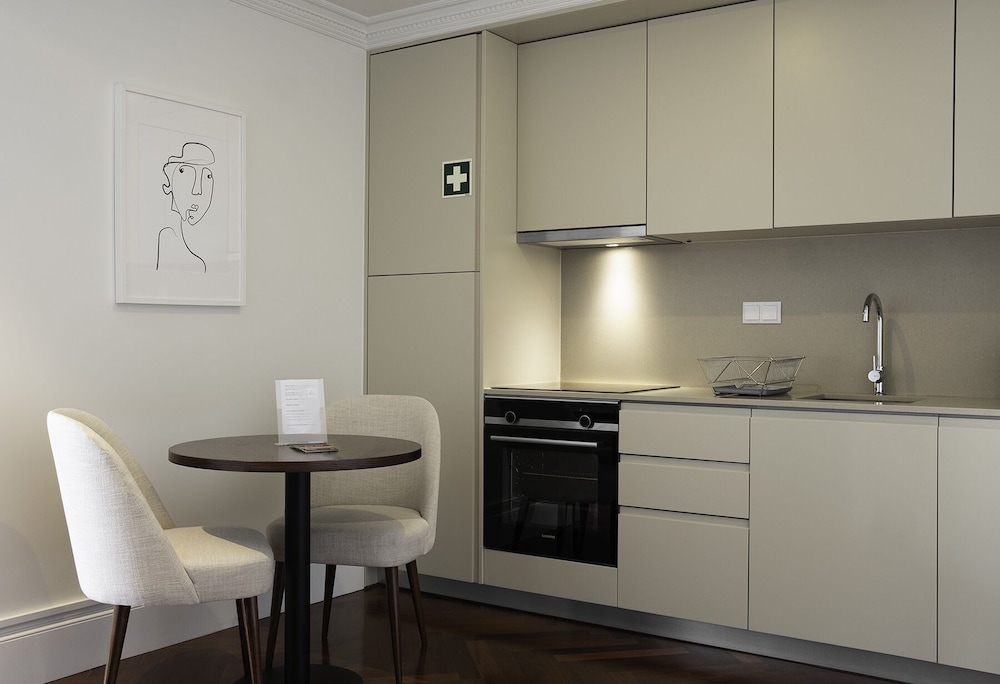 Apartment, Terrace (Tito 2A)