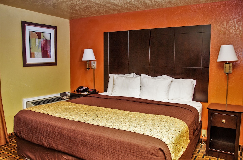 Standard Room, 1 King Bed - Photo 2
