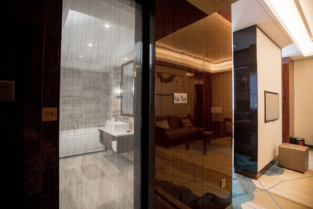 Superior Suite photo 2