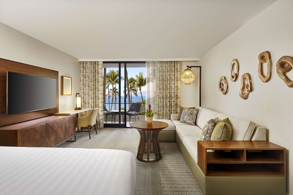 King Room with One King Bed and Sofa Bed (Non Smoking)