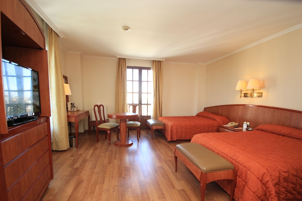 Standard Double Room - Photo 4